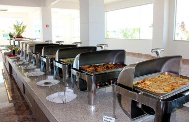 Com Cafe No Lacqua Diroma E Parque Aquatico 24 Horas Caldas Novas Exterior photo